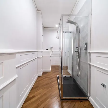 Dante 138 Class & Apartament