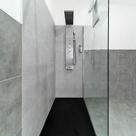 Dante 138 Class & Bari