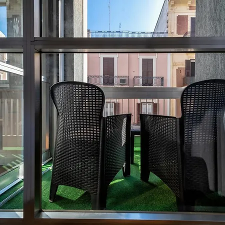 Dante 138 Class & בארי